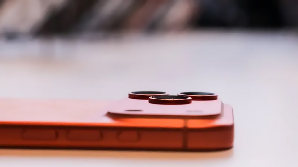 آيفون فولد القادم يهدد برو ماكس